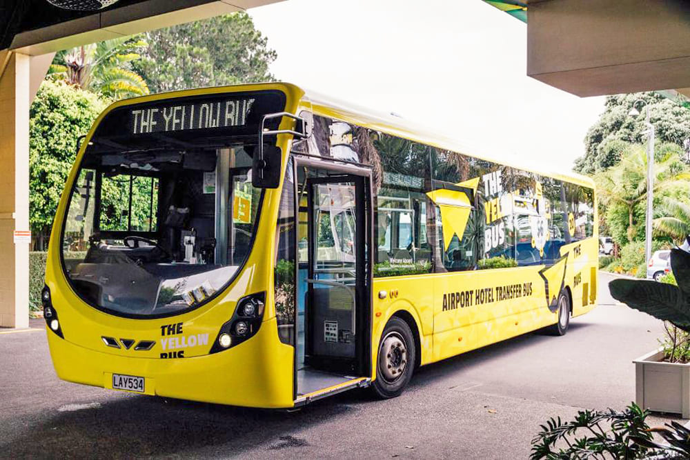 酒肉生活-紐西蘭機場接駁巴士The-Yellow-Bus